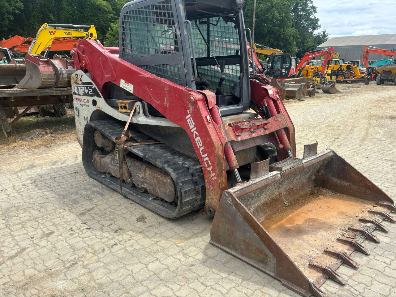 Takeuchi TL 12 V-2 - Engine defektive - Mini chargeuse: photos 4 Takeuchi TL 12 V-2 - Engine defektive - Mini chargeuse: photos 4