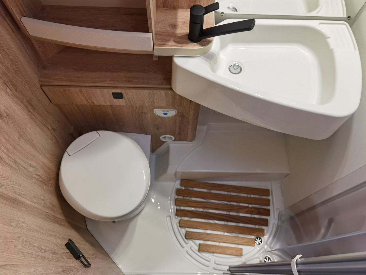 Eura Mobil PROFILA T 695 EB / MODELL 2026 / EINZELBETTEN — crédit-bail Eura Mobil PROFILA T 695 EB / MODELL 2026 / EINZELBETTEN: photos 22