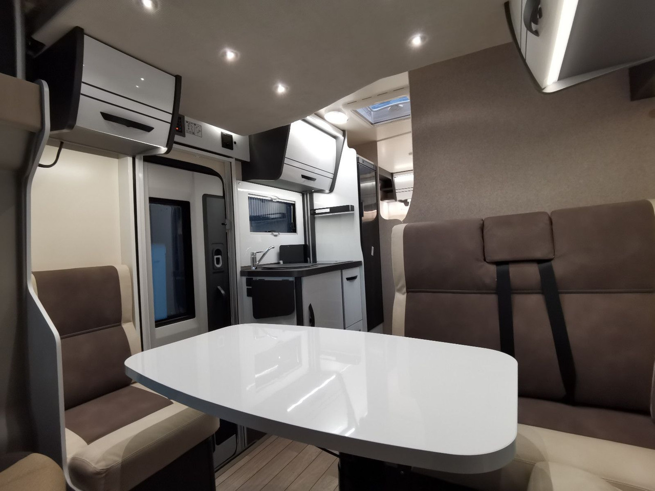 Camping-car profilé Forster T 699 EB / -MODELL 2026-/ EINZELBETTEN & HUBBETT: photos 16 Camping-car profilé Forster T 699 EB / -MODELL 2026-/ EINZELBETTEN & HUBBETT: photos 16