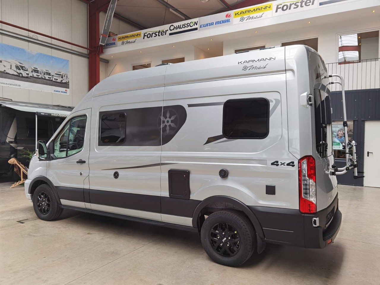 Karmann DEXTER 560 / 170PS - 4x4 / SOLAR & MARKISE & ALU - Fourgon aménagé: photos 5 Karmann DEXTER 560 / 170PS - 4x4 / SOLAR & MARKISE & ALU - Fourgon aménagé: photos 5