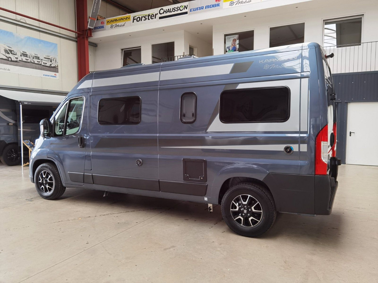 Karmann DEXTER 580 /-MODELL 2026-/ PANORAMA DACHFENSTER - Fourgon aménagé: photos 5 Karmann DEXTER 580 /-MODELL 2026-/ PANORAMA DACHFENSTER - Fourgon aménagé: photos 5