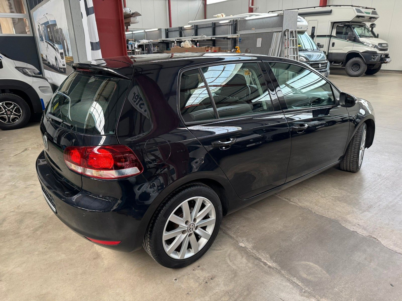 Volkswagen Golf 1.4 TSI DSG 90 kW HIGHLINE / 1.HAND / - Voiture: photos 2 Volkswagen Golf 1.4 TSI DSG 90 kW HIGHLINE / 1.HAND / - Voiture: photos 2