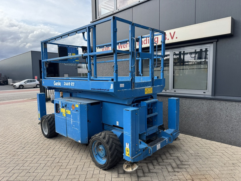 Genie GS 2669 RT Hoogwerker / Arbeitsbuhne 10mtr werkhoogte 4x4 kubota DIESEL 2013 - Nacelle ciseaux: photos 4 Genie GS 2669 RT Hoogwerker / Arbeitsbuhne 10mtr werkhoogte 4x4 kubota DIESEL 2013 - Nacelle ciseaux: photos 4
