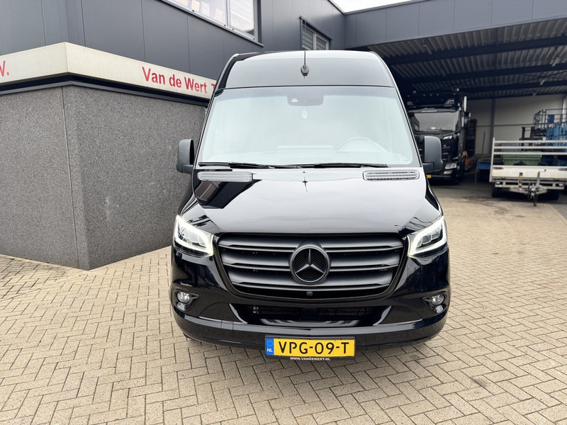 Mercedes-Benz 317 CDI L2H2 Dubbel Cabine 2022 LED - MBUX- Trekhaak - Geveerde Stoelen - All Season Banden - APK 2-2026 - Fourgon utilitaire: photos 2 Mercedes-Benz 317 CDI L2H2 Dubbel Cabine 2022 LED - MBUX- Trekhaak - Geveerde Stoelen - All Season Banden - APK 2-2026 - Fourgon utilitaire: photos 2