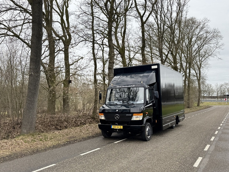 Mercedes-Benz vario 814 D - Camion fourgon: photos 2 Mercedes-Benz vario 814 D - Camion fourgon: photos 2