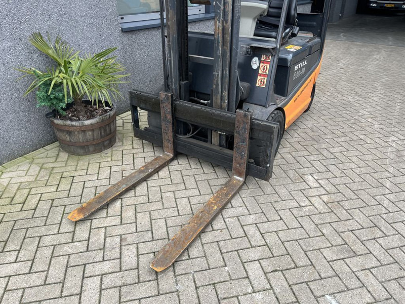 Still heftruck forklift R60-30 heftruck duplo460 sideshift 2002 - Chariot élévateur électrique: photos 5 Still heftruck forklift R60-30 heftruck duplo460 sideshift 2002 - Chariot élévateur électrique: photos 5