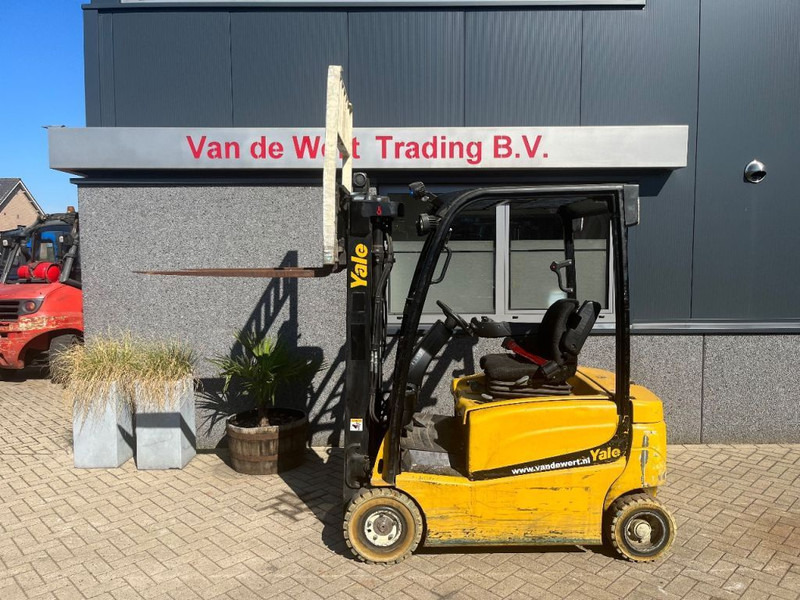 Chariot élévateur électrique Yale ERP16VF heftruck ERP16VF triplo460 freelift SIDESHIFT 2016: photos 14