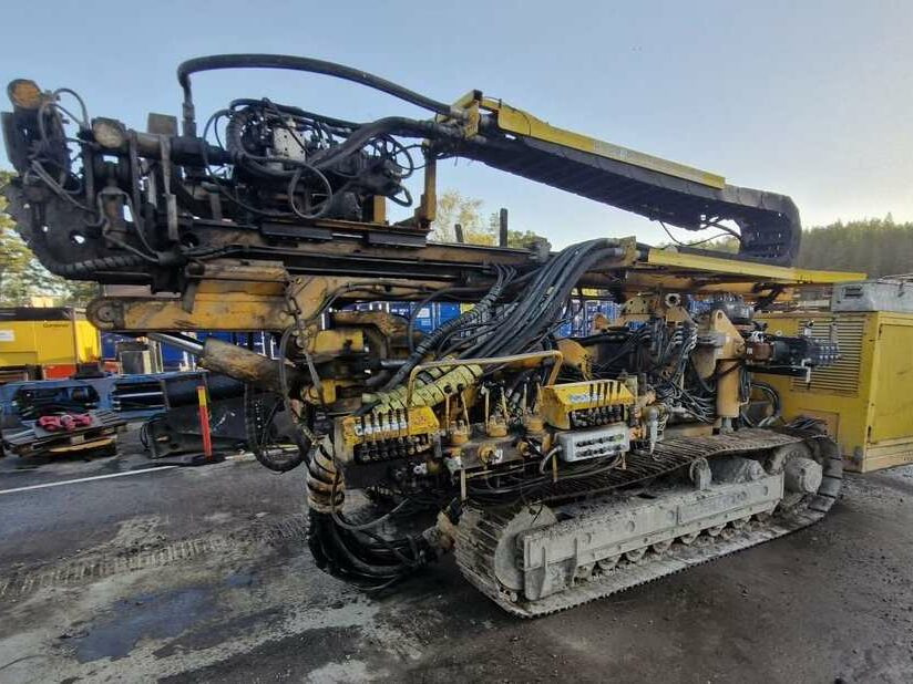 Klemm KR 805-2 - Foreuse: photos 1 Klemm KR 805-2 - Foreuse: photos 1