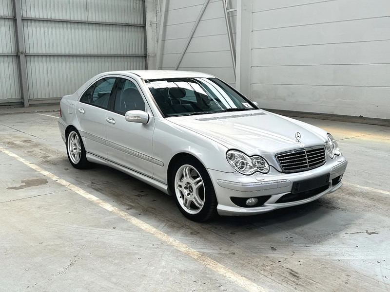 Berline Mercedes-Benz C-Klasse C30 CDI / AMG /DIESEL TURBO 33795 km: photos 8