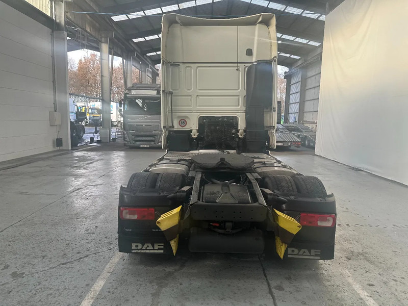 DAF XF 106.460 SUPERSPACECAB - Tracteur routier: photos 5 DAF XF 106.460 SUPERSPACECAB - Tracteur routier: photos 5