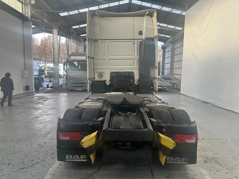 DAF XF 106.460 SUPERSPACECAB - Tracteur routier: photos 4 DAF XF 106.460 SUPERSPACECAB - Tracteur routier: photos 4