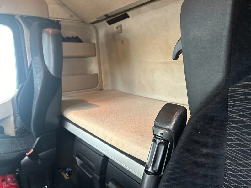 Tracteur routier Mercedes-Benz Actros 1842 EURO 5: photos 10 Tracteur routier Mercedes-Benz Actros 1842 EURO 5: photos 10