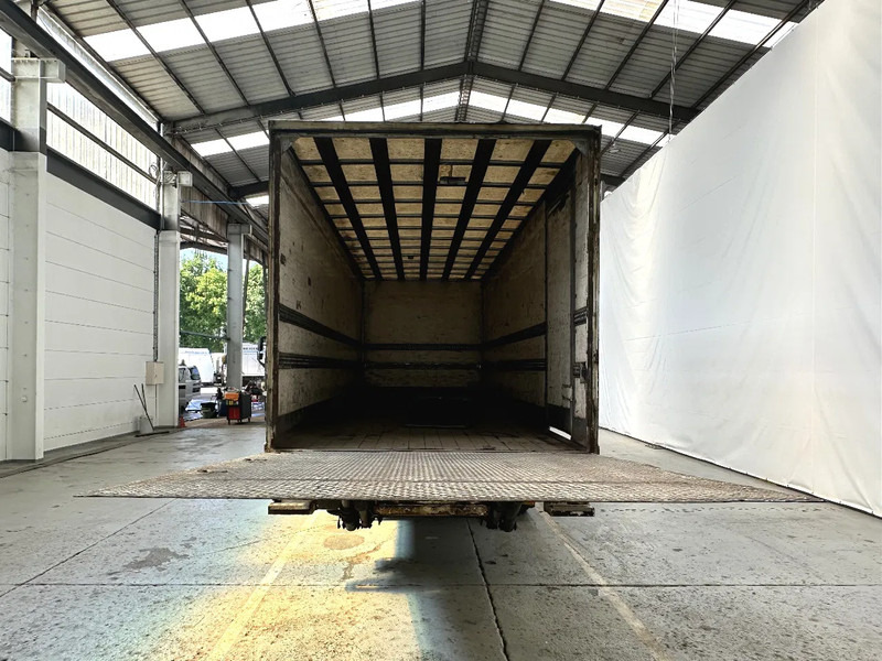 Volvo FL 220 EURO 3 - Camion fourgon: photos 4 Volvo FL 220 EURO 3 - Camion fourgon: photos 4