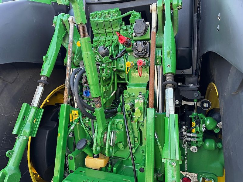 John Deere 6R195 AP 50KM COMMAND-PRO 2023!! - Tracteur agricole: photos 4 John Deere 6R195 AP 50KM COMMAND-PRO 2023!! - Tracteur agricole: photos 4