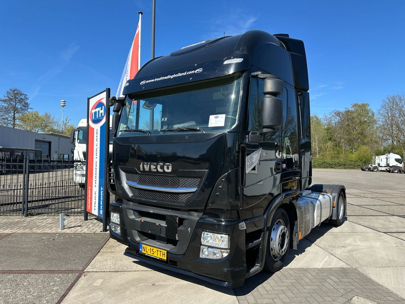 Iveco AS440S46T/FP-LT HI-WAY 2x fueltank height adjustable 5th wheel - Tracteur routier: photos 2 Iveco AS440S46T/FP-LT HI-WAY 2x fueltank height adjustable 5th wheel - Tracteur routier: photos 2