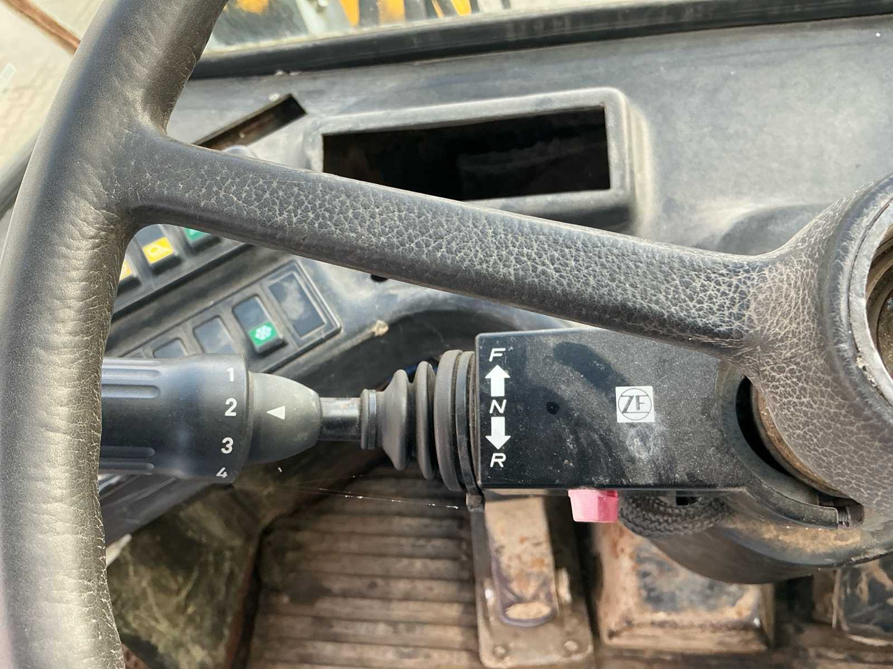 Chargeuse sur pneus 1995 WORK ETHIC WG35B SHOVEL: photos 33