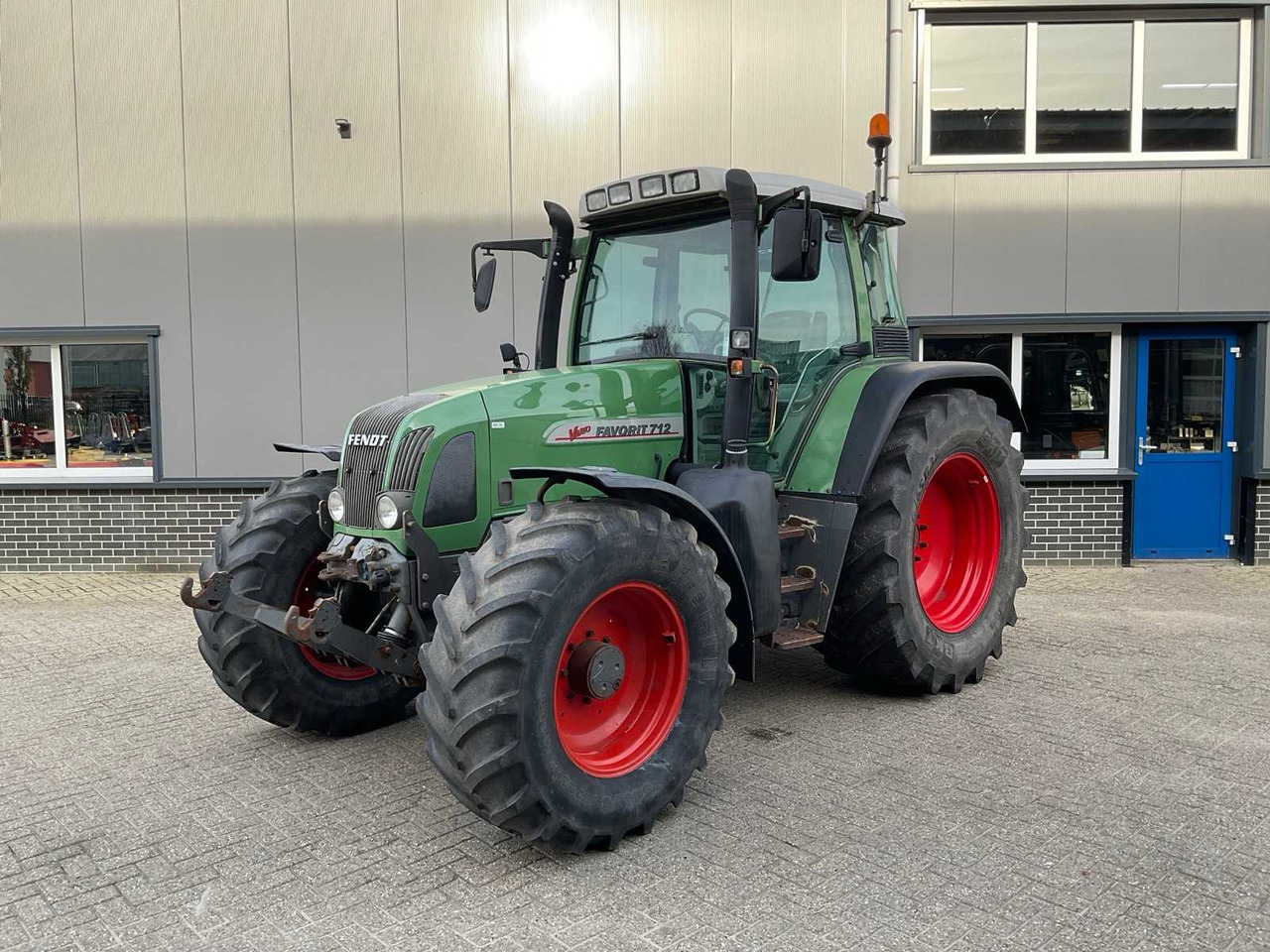 2000 FENDT VARIO 712 ALL-WHEEL DRIVE FARM TRACTOR - Tracteur agricole: photos 1 2000 FENDT VARIO 712 ALL-WHEEL DRIVE FARM TRACTOR - Tracteur agricole: photos 1