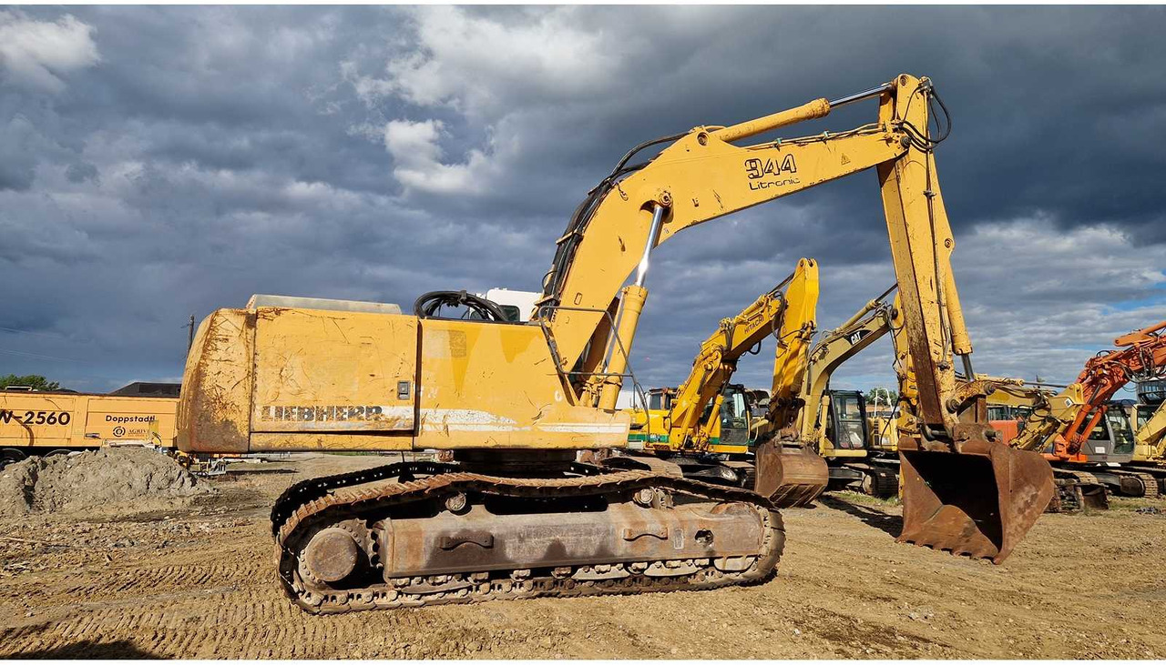 2001 LIEBHERR R944HDS TRACKED EXCAVATOR - Pelle: photos 3 2001 LIEBHERR R944HDS TRACKED EXCAVATOR - Pelle: photos 3