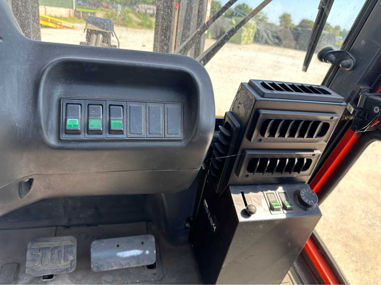 Chariot élévateur 2001 LINDE E40 P 02 FORKLIFT: photos 7 Chariot élévateur 2001 LINDE E40 P 02 FORKLIFT: photos 7