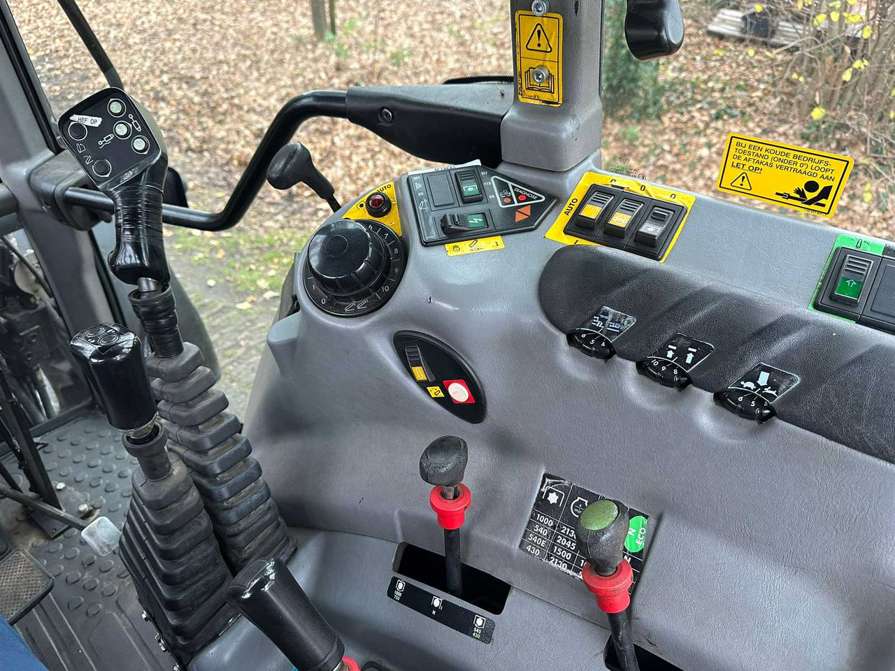 Tracteur agricole 2003 CASE CS94 FOUR WHEEL DRIVE FARM TRACTOR: photos 12 Tracteur agricole 2003 CASE CS94 FOUR WHEEL DRIVE FARM TRACTOR: photos 12