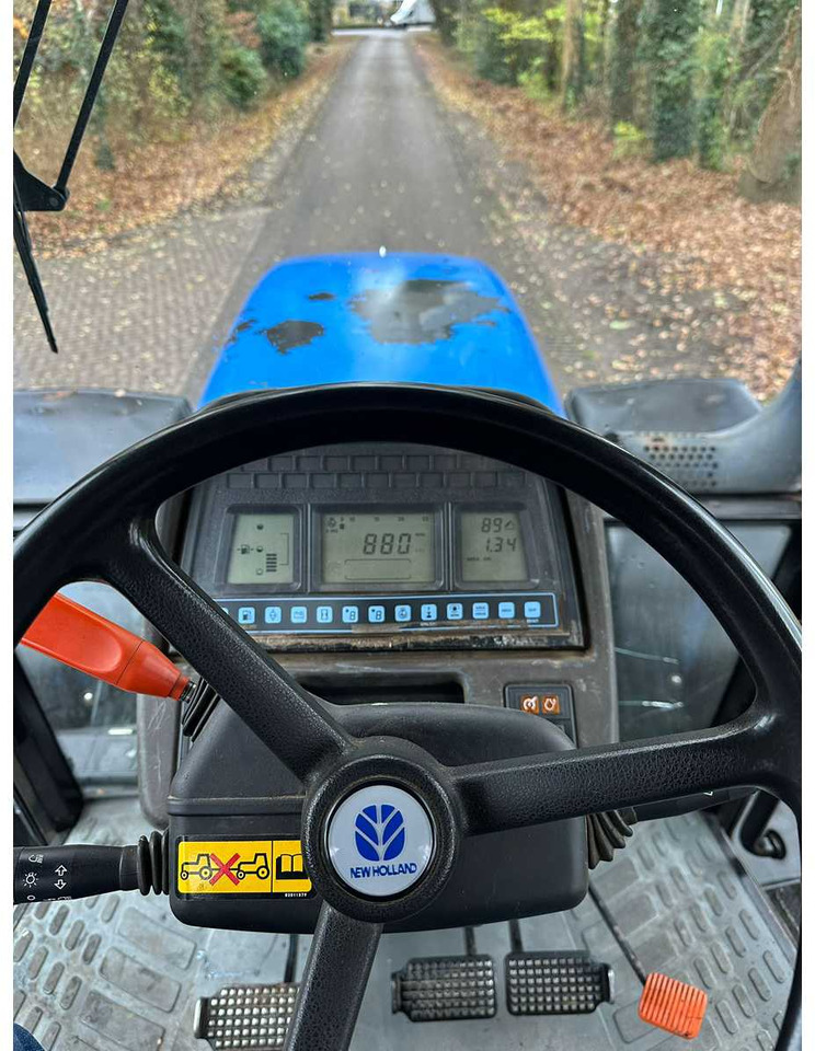 2004 NEW HOLLAND T/M 175 FOUR WHEEL DRIVE FARM TRACTOR - Tracteur agricole: photos 5 2004 NEW HOLLAND T/M 175 FOUR WHEEL DRIVE FARM TRACTOR - Tracteur agricole: photos 5