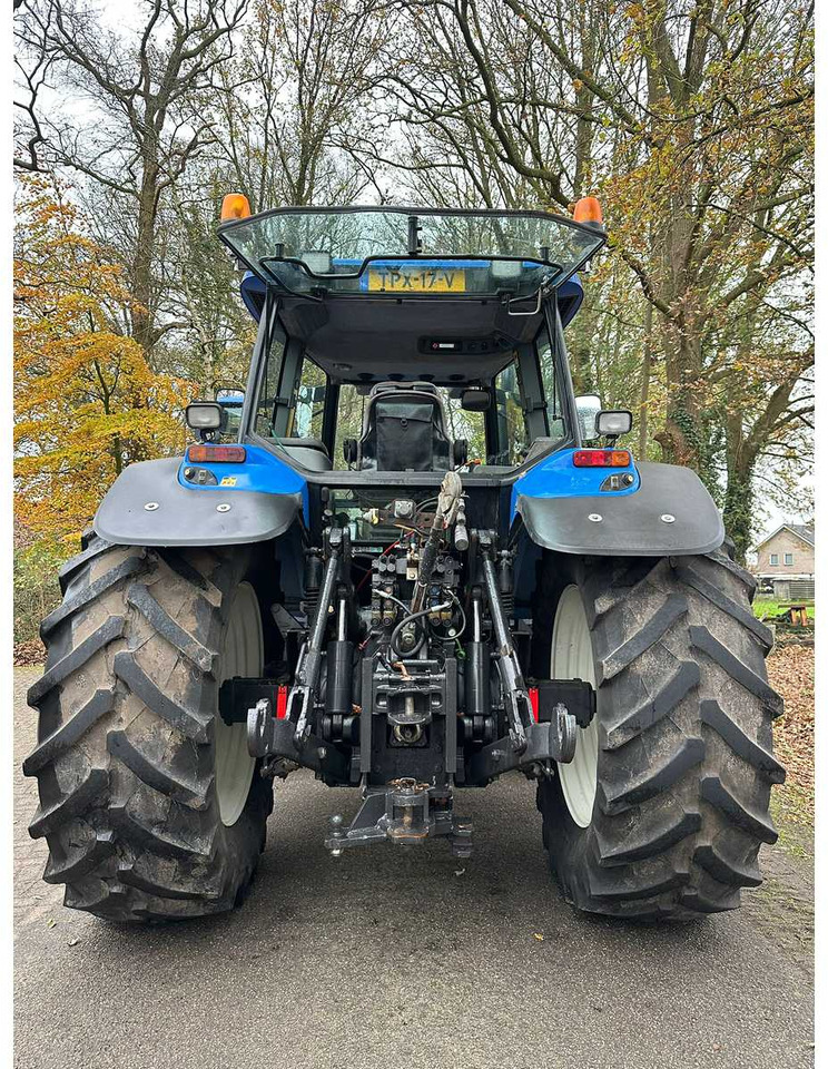 2004 NEW HOLLAND T/M 175 FOUR WHEEL DRIVE FARM TRACTOR - Tracteur agricole: photos 4 2004 NEW HOLLAND T/M 175 FOUR WHEEL DRIVE FARM TRACTOR - Tracteur agricole: photos 4