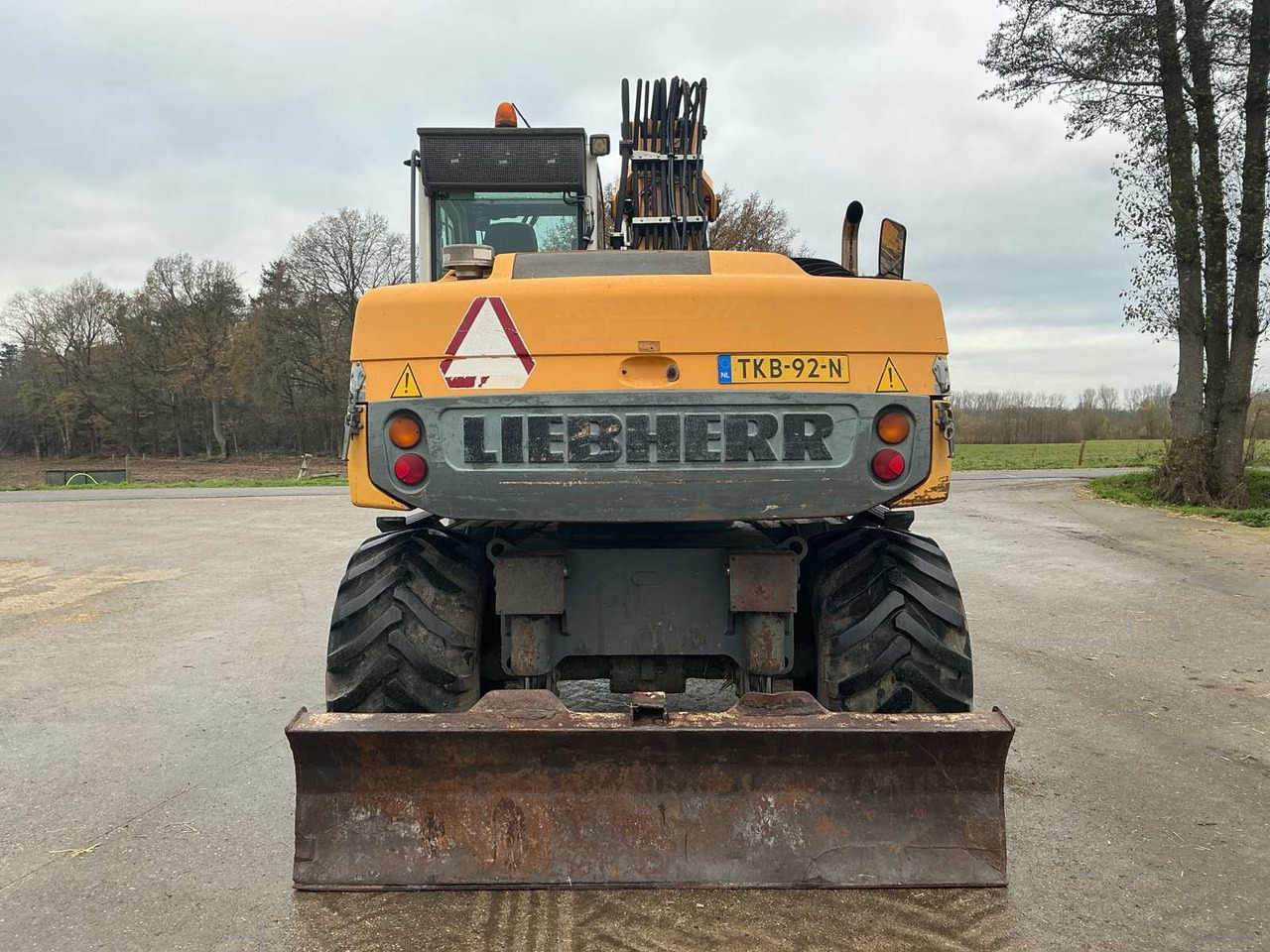 2007 LIEBHERR A314 LITRONIC WHEELED EXCAVATOR - Pelle sur pneus: photos 4 2007 LIEBHERR A314 LITRONIC WHEELED EXCAVATOR - Pelle sur pneus: photos 4