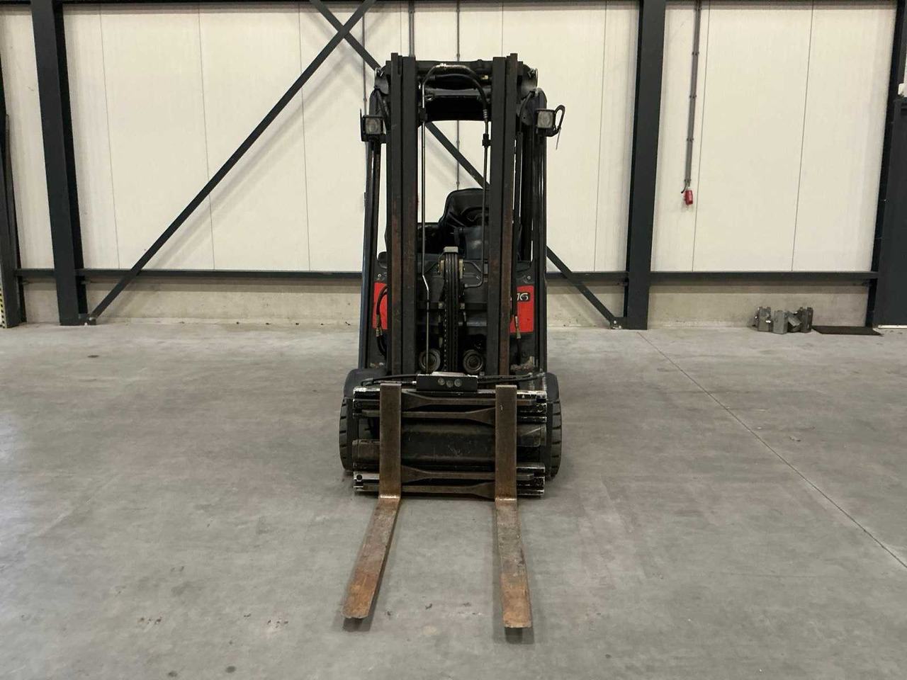 2007 LINDE H16 FORKLIFT - Chariot élévateur: photos 4 2007 LINDE H16 FORKLIFT - Chariot élévateur: photos 4