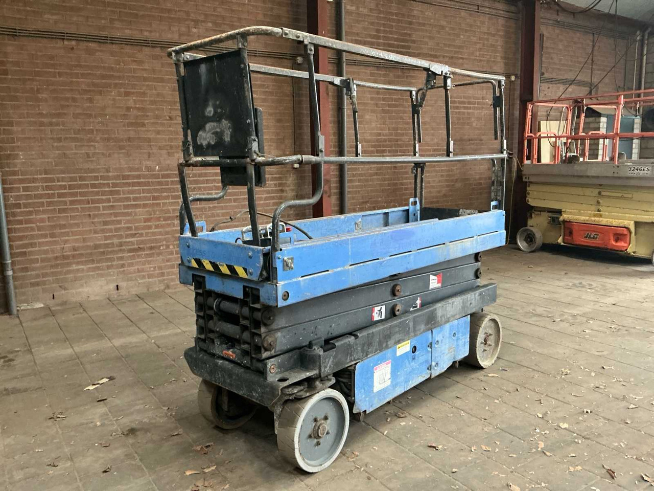 2008 AICHI SV06CNL AERIAL PLATFORM - Nacelle: photos 5 2008 AICHI SV06CNL AERIAL PLATFORM - Nacelle: photos 5