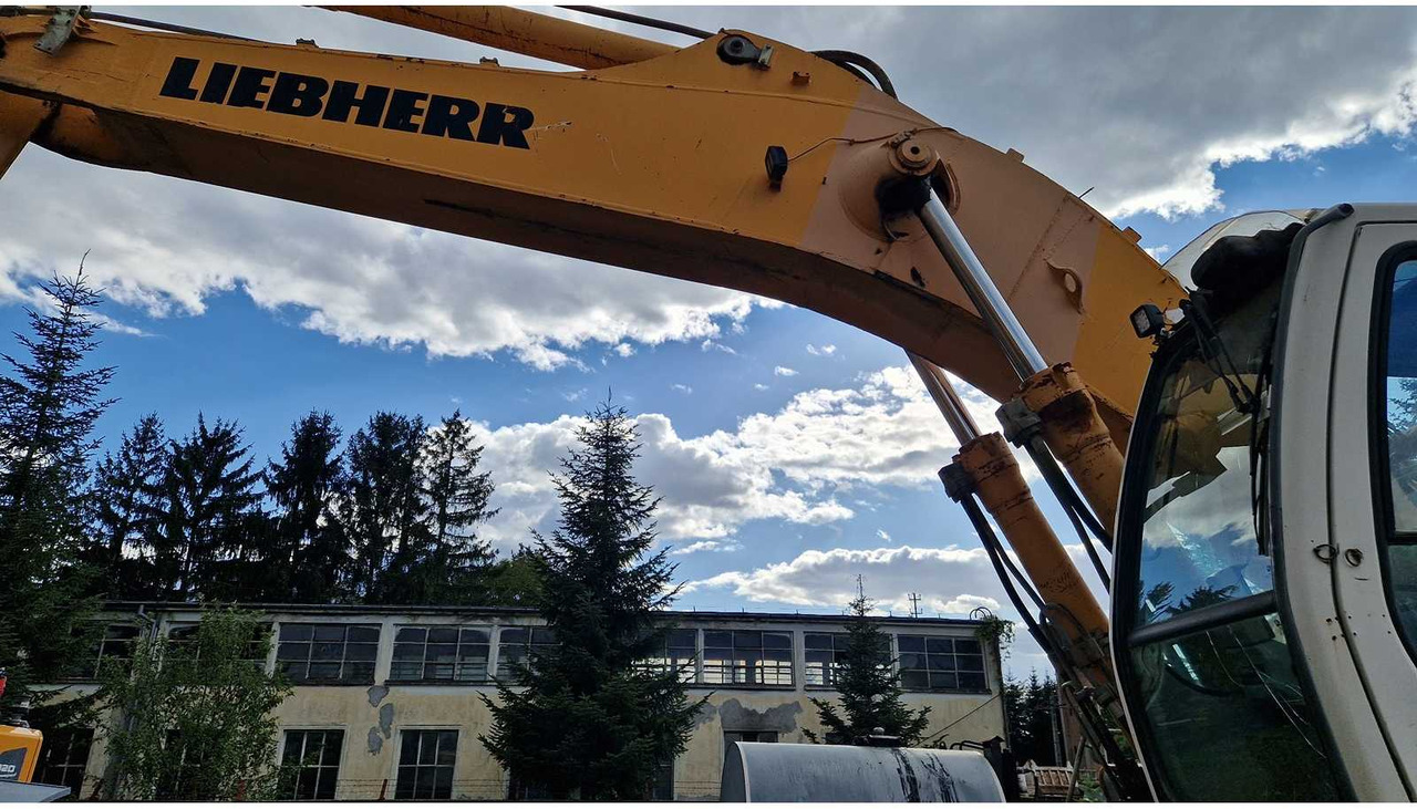 Pelle 2008 LIEBHERR R944C TRACKED EXCAVATOR: photos 24 Pelle 2008 LIEBHERR R944C TRACKED EXCAVATOR: photos 24