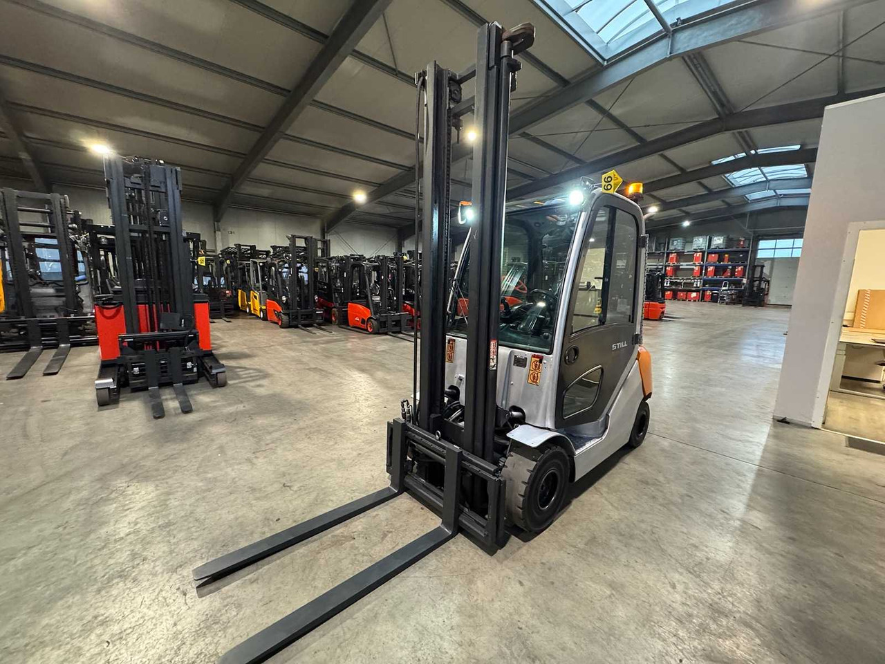 2009 UVV 11/2025 STILL RX70-25 2.500KG DIESEL FORKLIFT FORKLIFT 3.+4. VALVE 11.645 HOURS. - Chariot élévateur: photos 2 2009 UVV 11/2025 STILL RX70-25 2.500KG DIESEL FORKLIFT FORKLIFT 3.+4. VALVE 11.645 HOURS. - Chariot élévateur: photos 2