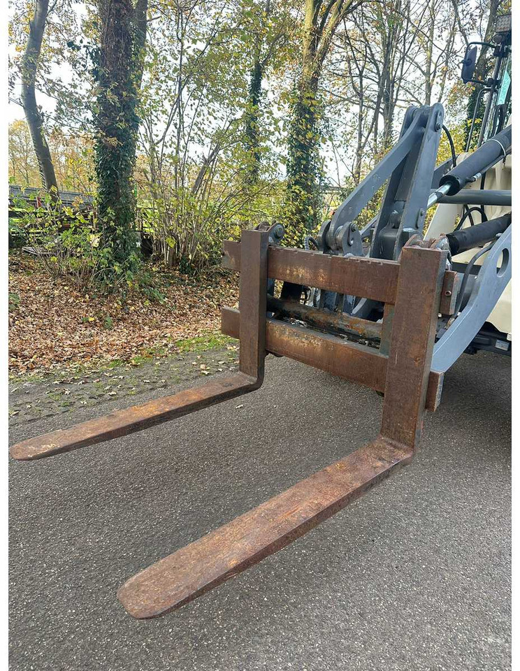 Chargeuse sur pneus 2010 TEREX TL 100 SHOVEL: photos 7 Chargeuse sur pneus 2010 TEREX TL 100 SHOVEL: photos 7