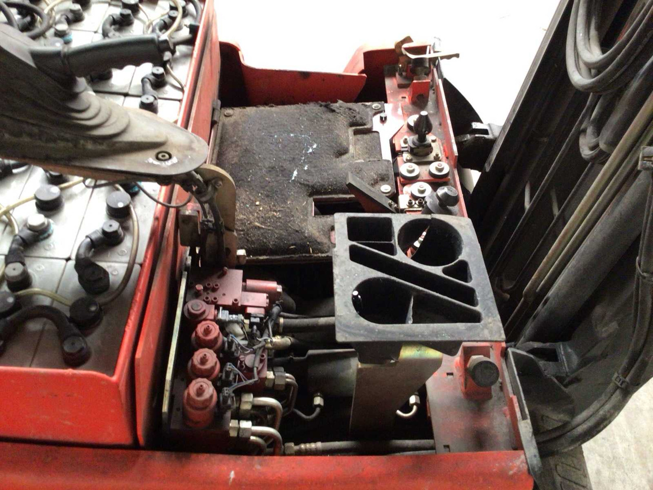 Chariot élévateur 2011 LINDE E30-03/600 FORKLIFT: photos 15 Chariot élévateur 2011 LINDE E30-03/600 FORKLIFT: photos 15