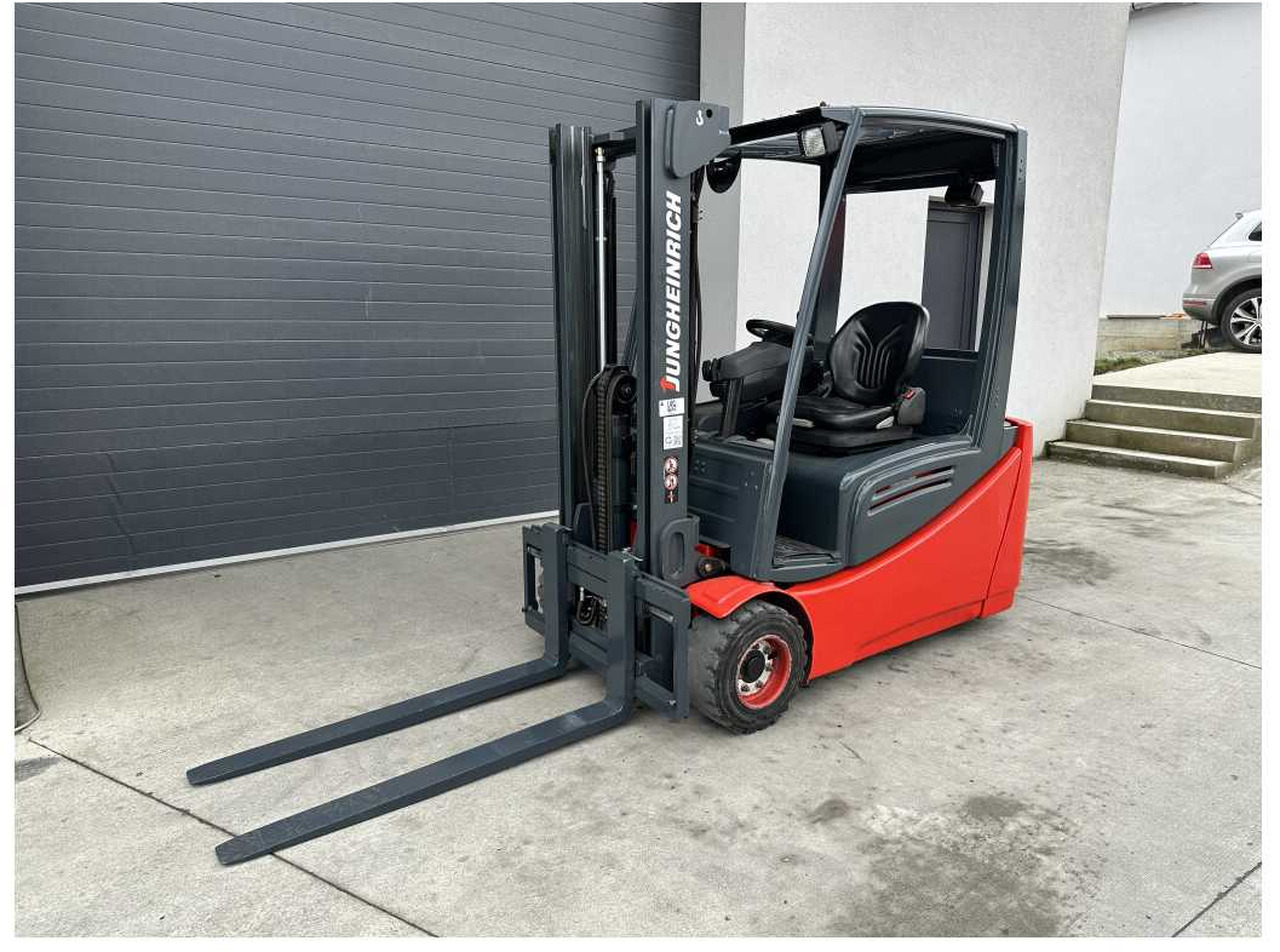 2012 JUNGHEINRICH EFG 220 FORKLIFT TRUCKS - Chariot élévateur: photos 1 2012 JUNGHEINRICH EFG 220 FORKLIFT TRUCKS - Chariot élévateur: photos 1