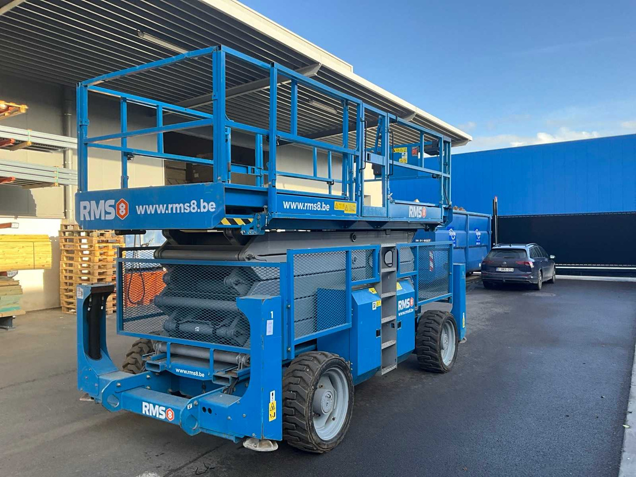 2014 GENIE GS5390 AERIAL PLATFORM - Nacelle: photos 3 2014 GENIE GS5390 AERIAL PLATFORM - Nacelle: photos 3