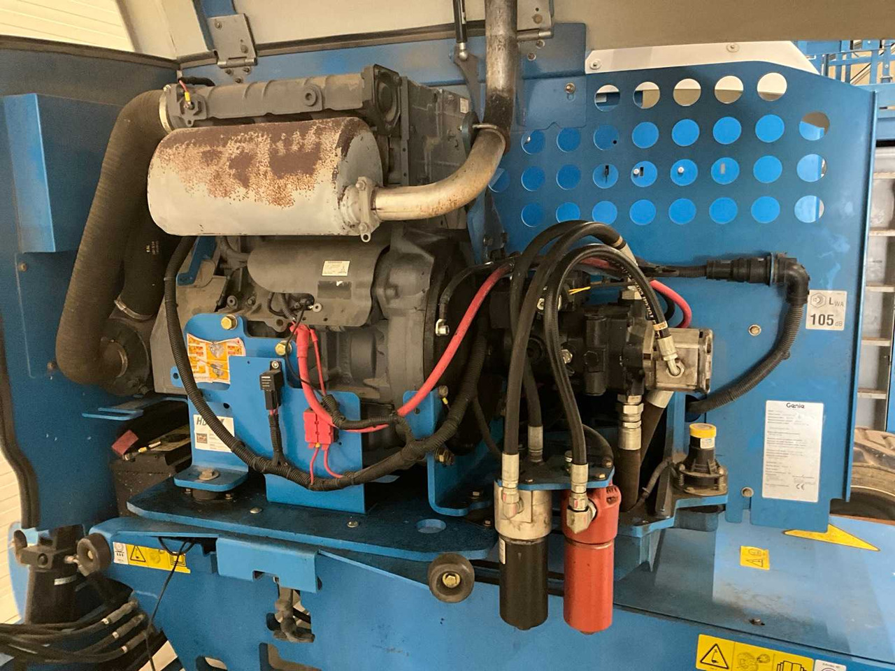 2014 GENIE Z-51/30J AERIAL PLATFORM - Nacelle: photos 4 2014 GENIE Z-51/30J AERIAL PLATFORM - Nacelle: photos 4