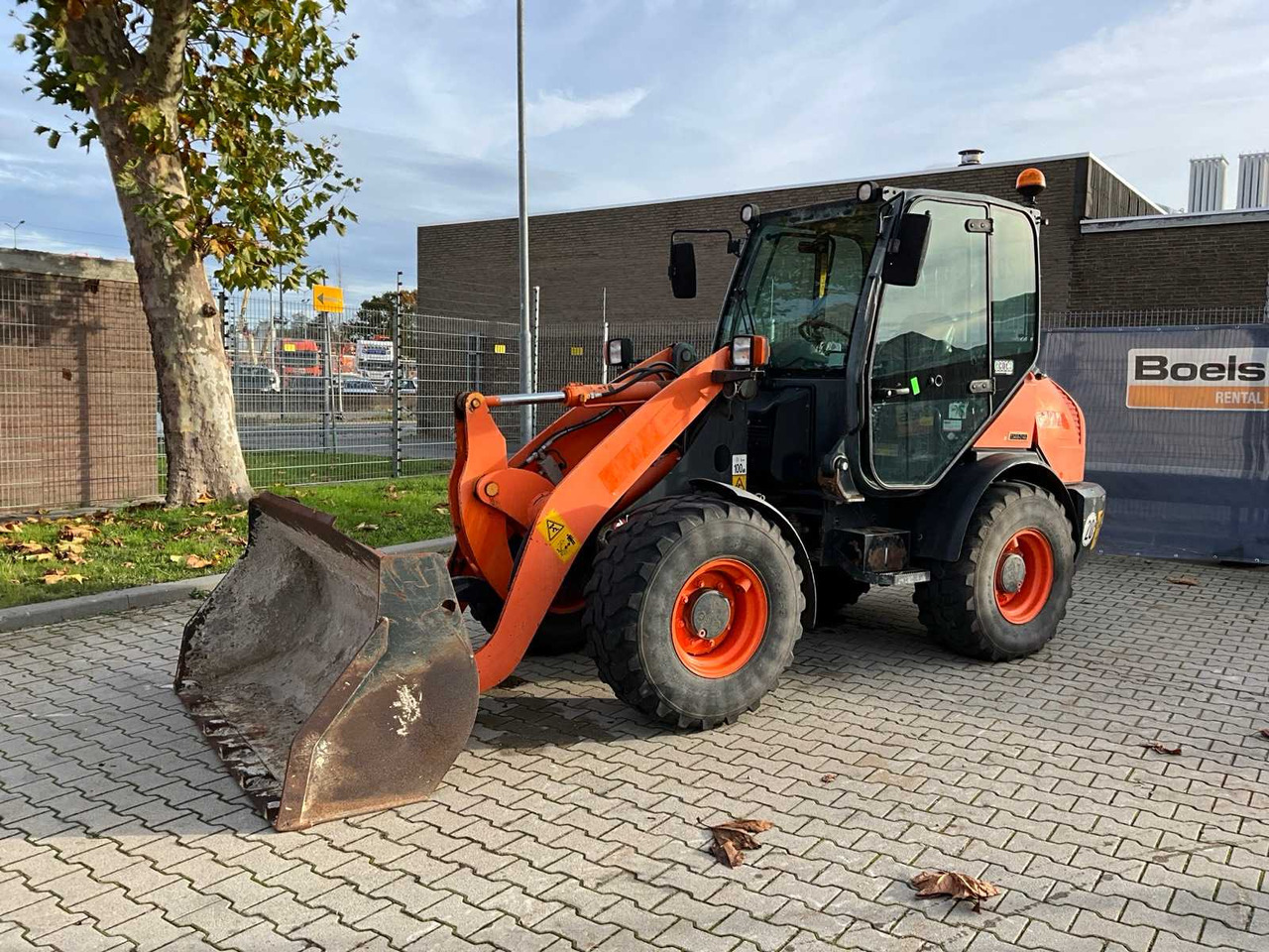 2015 KOMATSU WA-70-7 ARTICULATED WHEEL LOADER 4X4 - Chargeuse sur pneus: photos 1 2015 KOMATSU WA-70-7 ARTICULATED WHEEL LOADER 4X4 - Chargeuse sur pneus: photos 1