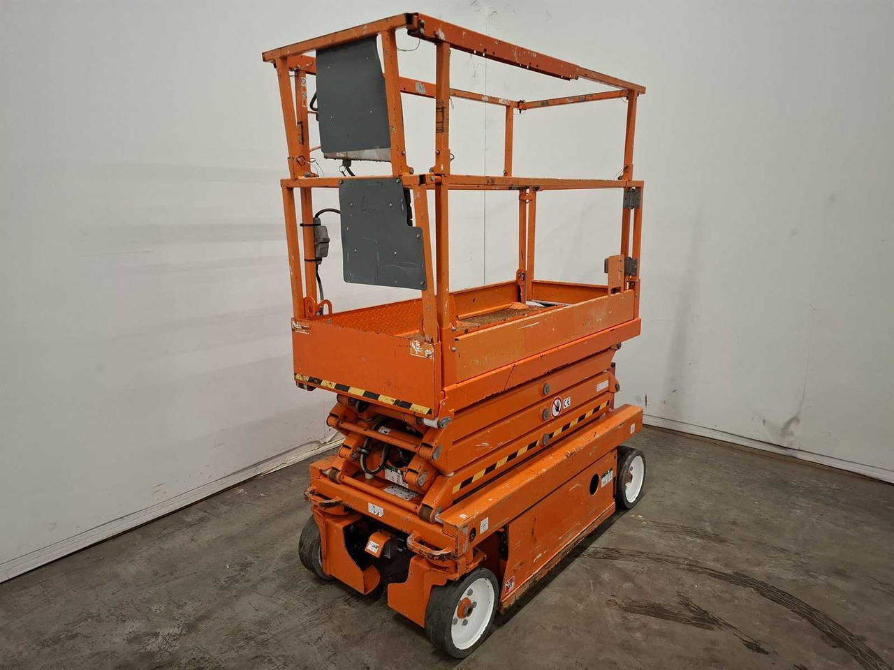 2015 SKYJACK SJ3219 AERIAL PLATFORM - Nacelle: photos 1 2015 SKYJACK SJ3219 AERIAL PLATFORM - Nacelle: photos 1