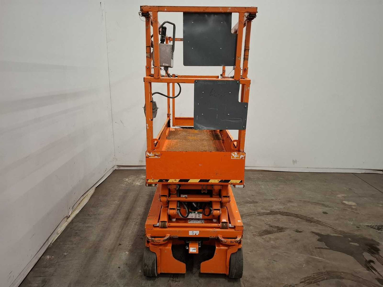 2015 SKYJACK SJ3219 AERIAL PLATFORM - Nacelle: photos 2 2015 SKYJACK SJ3219 AERIAL PLATFORM - Nacelle: photos 2