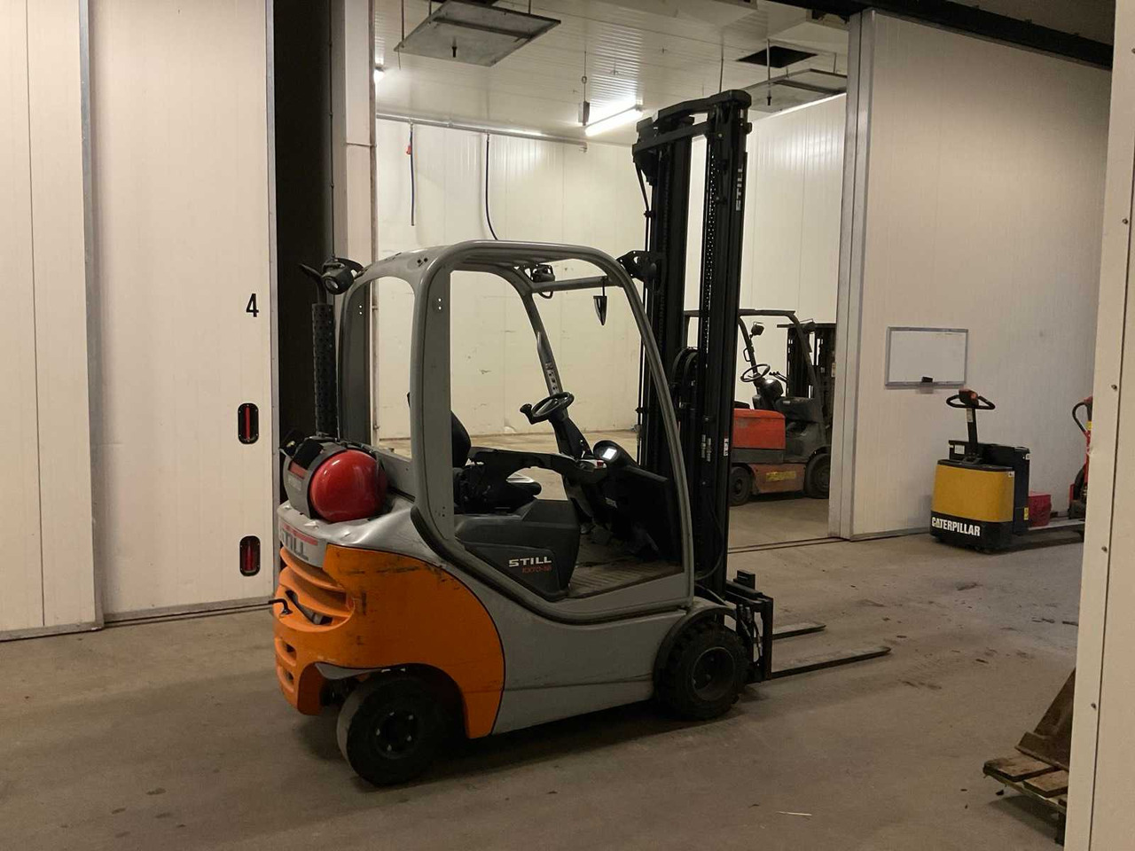 2015 STILL RX 70-16 T FORKLIFT - Chariot élévateur: photos 5 2015 STILL RX 70-16 T FORKLIFT - Chariot élévateur: photos 5