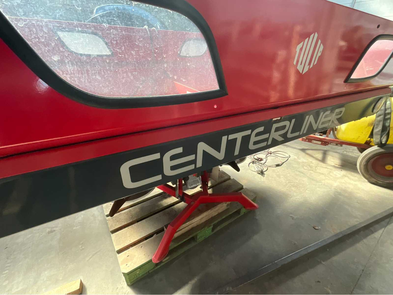 2015 Tulip Centerliner SX 31 Fertilizer Distributor - Distributeur d'engrais: photos 4 2015 Tulip Centerliner SX 31 Fertilizer Distributor - Distributeur d'engrais: photos 4