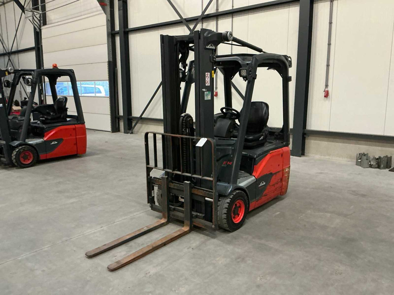 2018 LINDE E14-02 FORKLIFT - Chariot élévateur: photos 2 2018 LINDE E14-02 FORKLIFT - Chariot élévateur: photos 2