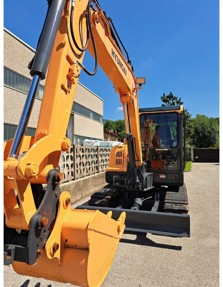 2019 HYUNDAI R60VS MINI EXCAVATOR - Pelle: photos 2 2019 HYUNDAI R60VS MINI EXCAVATOR - Pelle: photos 2