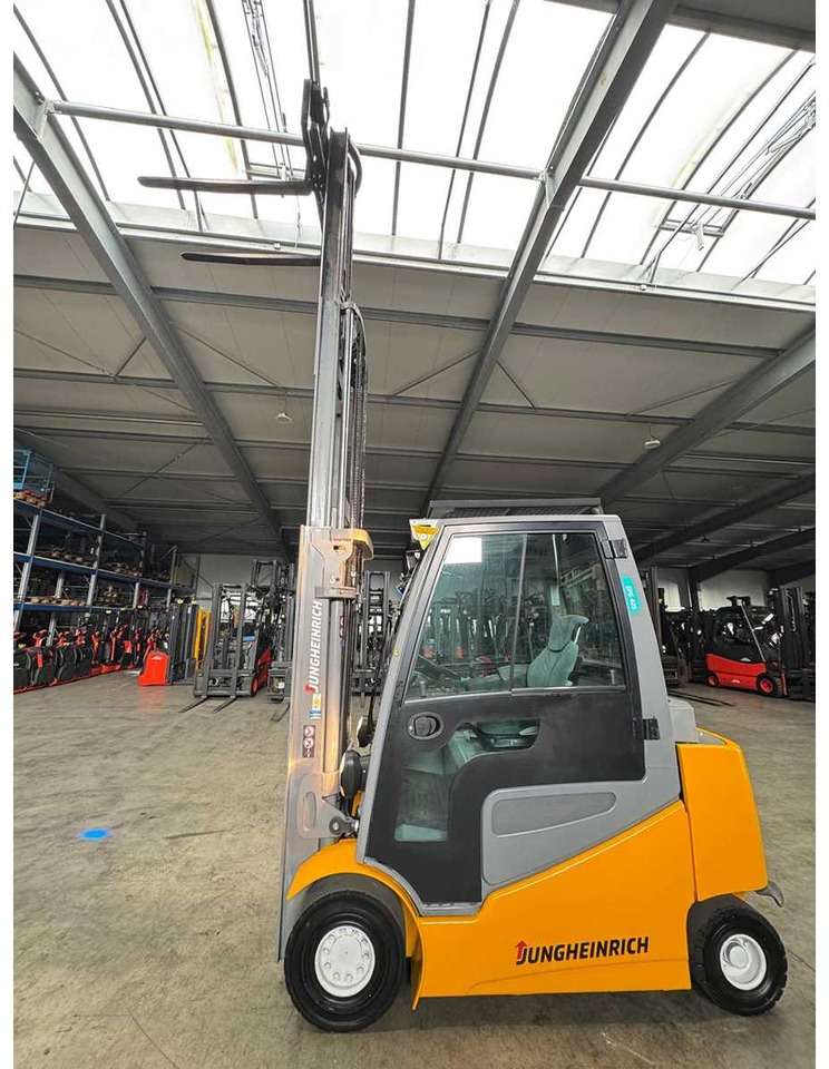 2019 SERVICE + UVV 09/2026 JUNGHEINRICH EFG425 EVO 2,500KG TRIPLEX ELECTRIC FORKLIFT 3RD + 4TH VALVE 7,821 HOURS - Chariot élévateur: photos 4 2019 SERVICE + UVV 09/2026 JUNGHEINRICH EFG425 EVO 2,500KG TRIPLEX ELECTRIC FORKLIFT 3RD + 4TH VALVE 7,821 HOURS - Chariot élévateur: photos 4