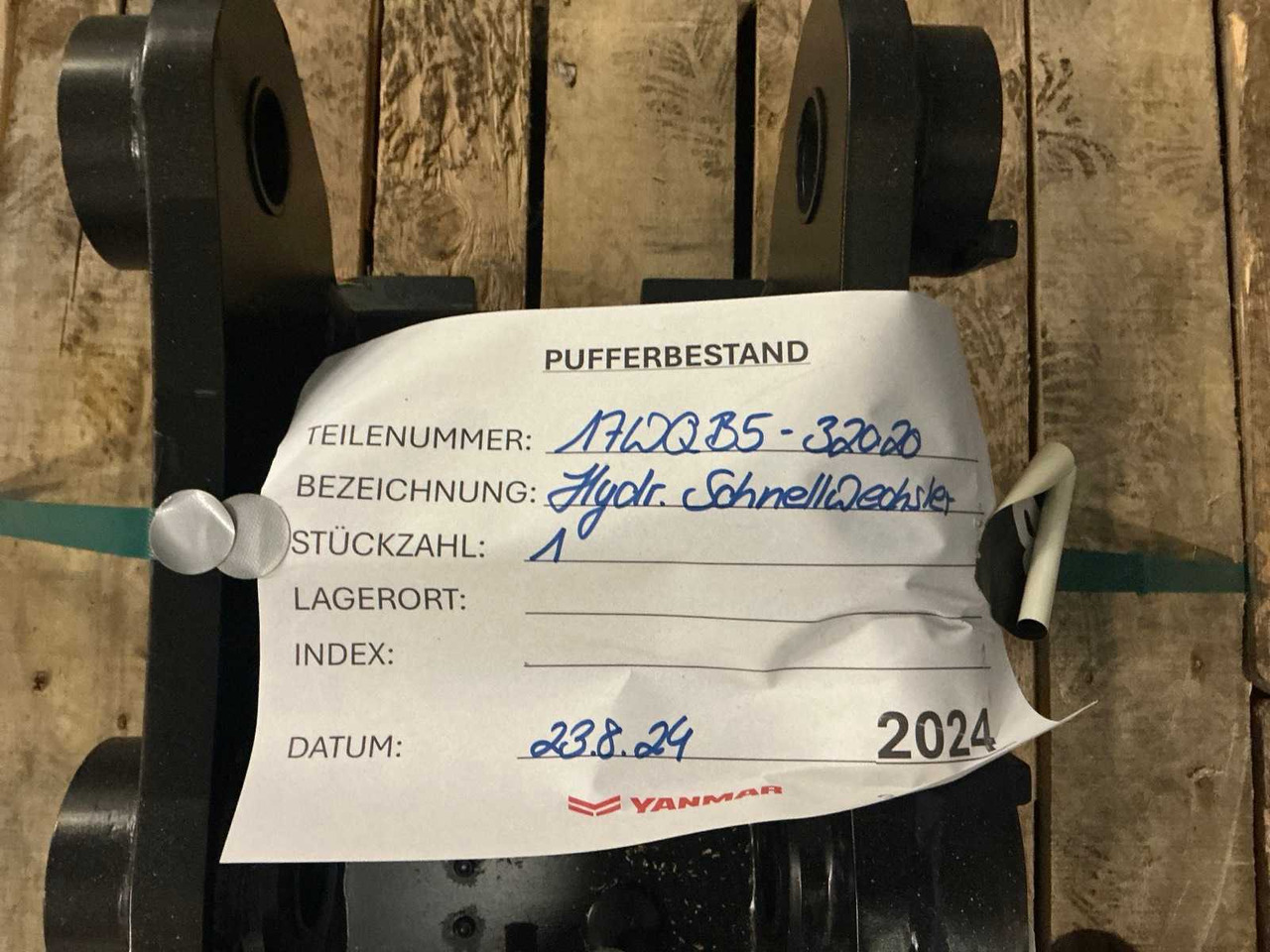 2024 YANMAR QUICK COUPLER, HYDR. - Chargeuse sur pneus: photos 3 2024 YANMAR QUICK COUPLER, HYDR. - Chargeuse sur pneus: photos 3