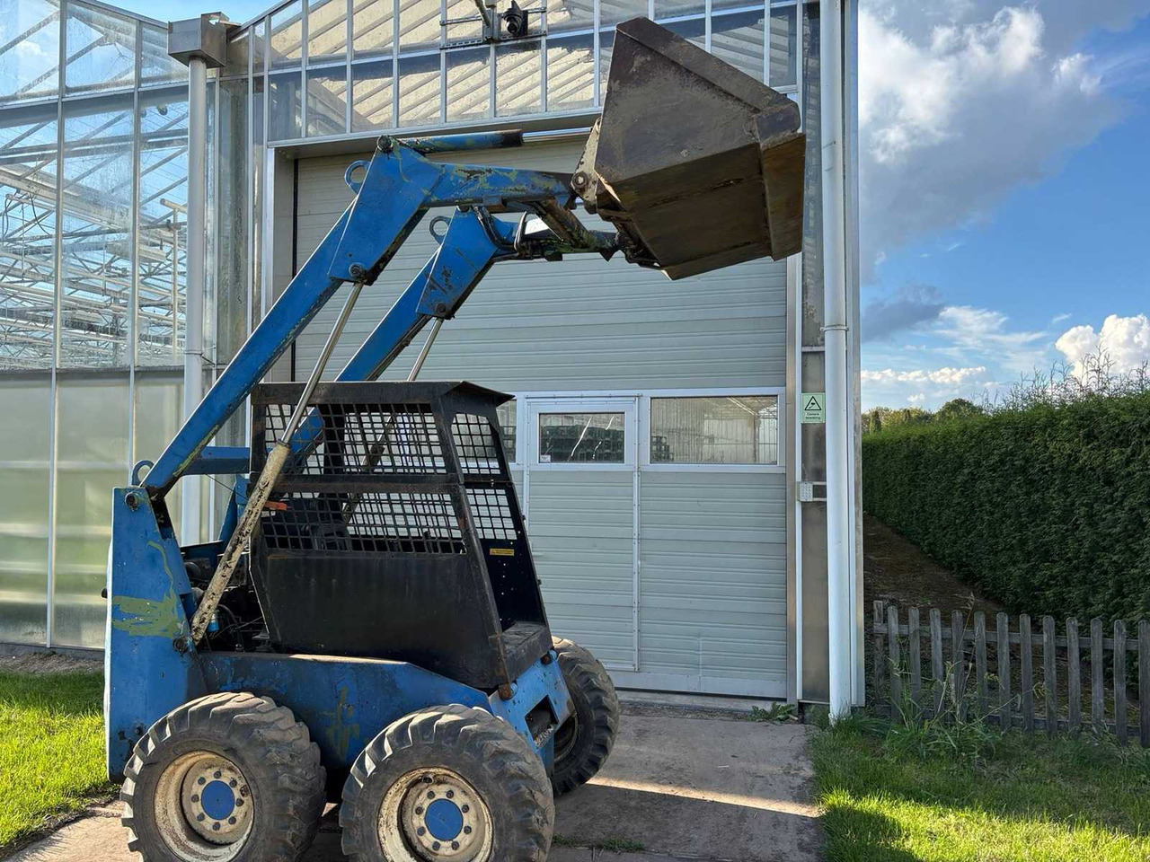 BOBCAT - 825 - SKID STEER LOADER - Chargeuse compacte sur chenilles: photos 3 BOBCAT - 825 - SKID STEER LOADER - Chargeuse compacte sur chenilles: photos 3