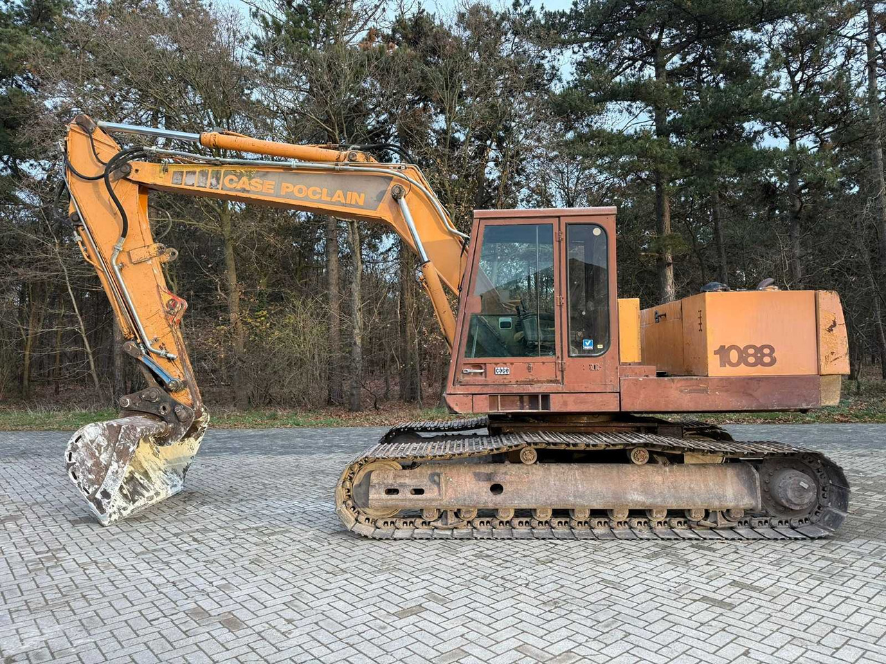 CASE - 1088 - TRACKED EXCAVATOR - Pelle: photos 1 CASE - 1088 - TRACKED EXCAVATOR - Pelle: photos 1
