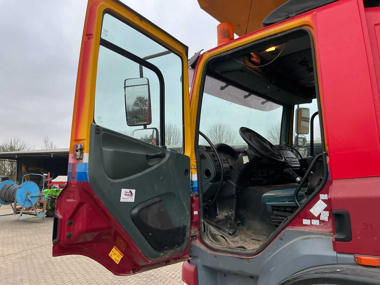 Camion 2005 GINAF GINC 3085 X4446 AGRICULTURAL TRUCK WITH TIPPER: photos 22 Camion 2005 GINAF GINC 3085 X4446 AGRICULTURAL TRUCK WITH TIPPER: photos 22