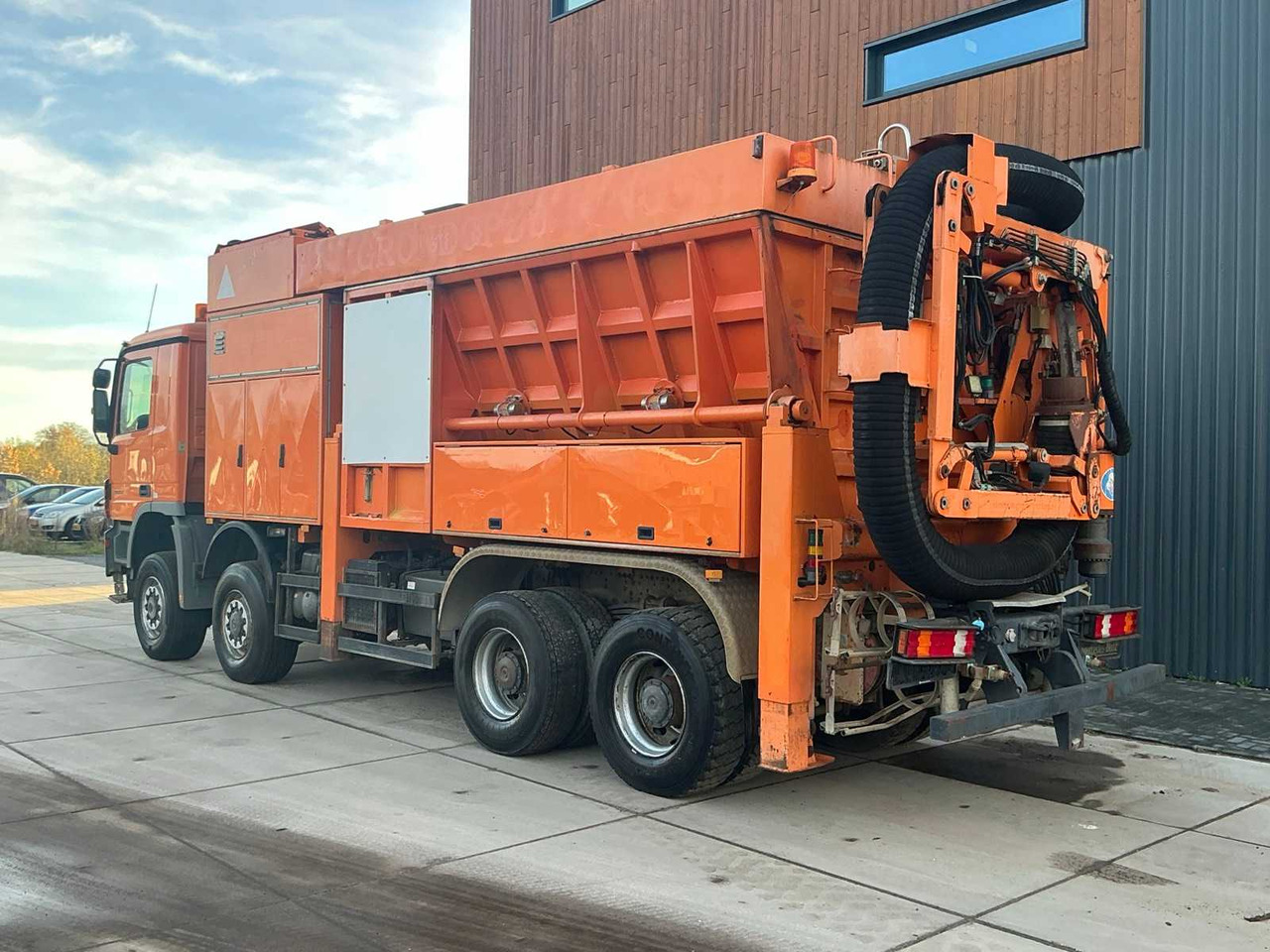 2006 MERCEDES-BENZ 414F TRUCK WITH SUCTION BODY - Camion: photos 2 2006 MERCEDES-BENZ 414F TRUCK WITH SUCTION BODY - Camion: photos 2
