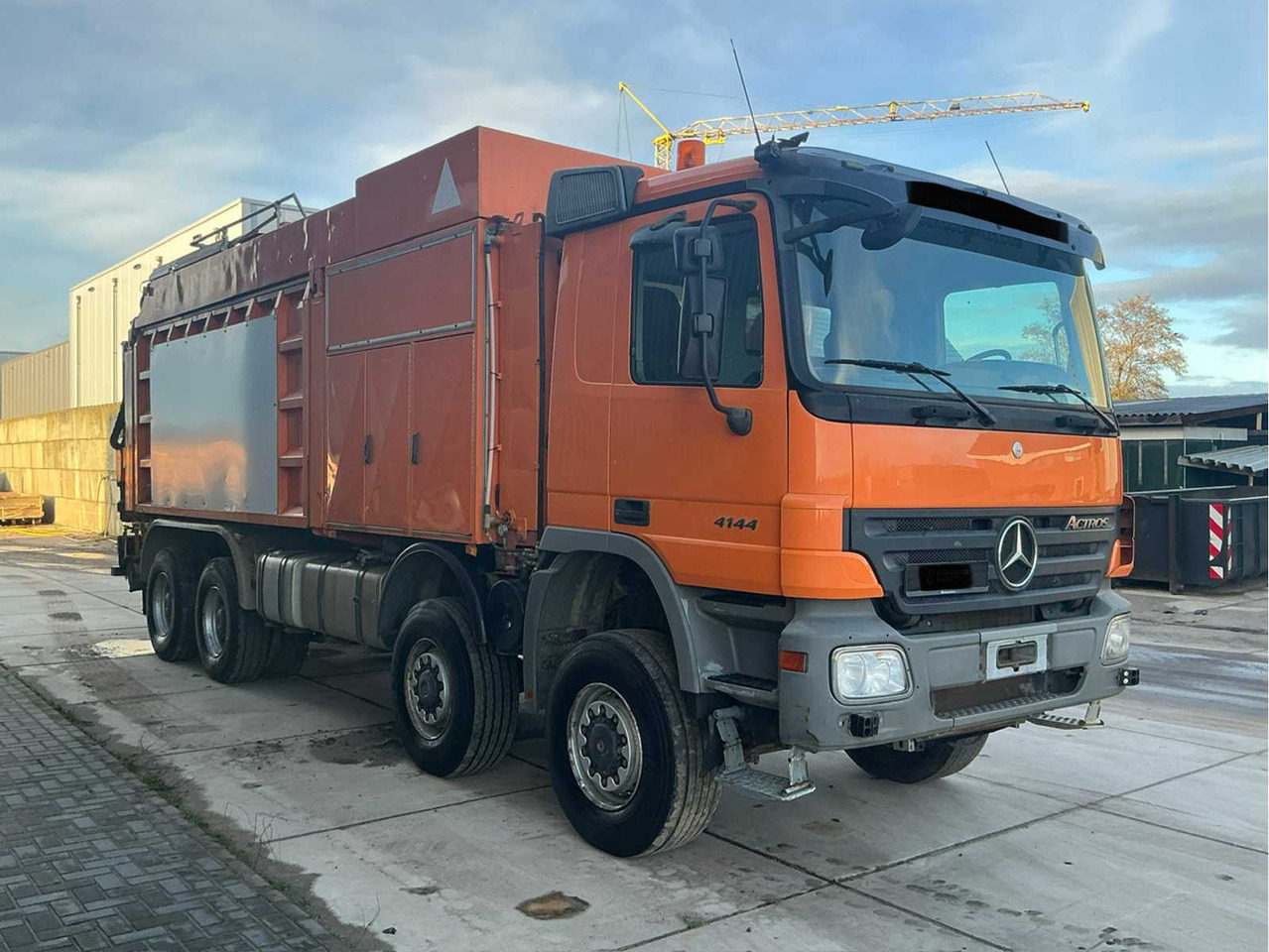 2006 MERCEDES-BENZ 414F TRUCK WITH SUCTION BODY - Camion: photos 5 2006 MERCEDES-BENZ 414F TRUCK WITH SUCTION BODY - Camion: photos 5